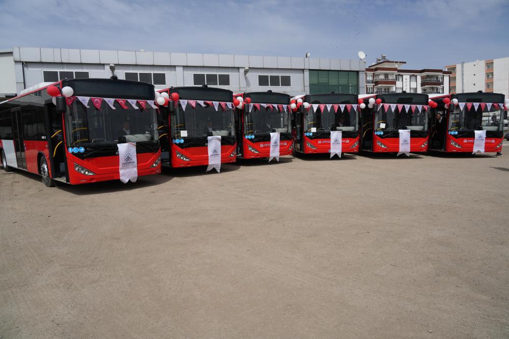 ADIYAMAN BELEDİYESİ’NDEN TOPLU TAŞIMAYA 10 YENİ OTOBÜS