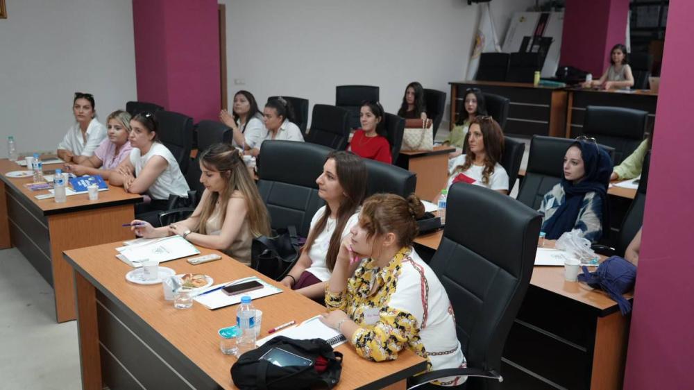 ADIYAMAN BELEDİYESİ VE AÇEV İŞ BİRLİĞİYLE HİZMET İÇİ EĞİTİM PROGRAMI DÜZENLENDİ