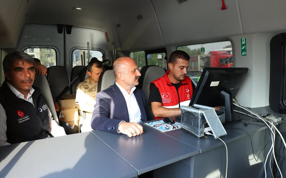 Adıyaman’da Düzensiz Göçle Mücadelede Mobil Göç Araçları Devrede