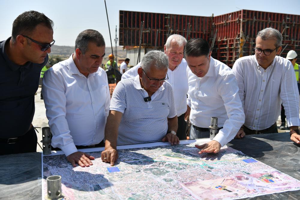 BAŞKAN BÜYÜKKILIÇ’TAN KAYSERİ’NİN 50 YILLIK GELECEĞİ İÇİN İŞ BİRLİĞİ İLE ÇALIŞMA VURGUSU