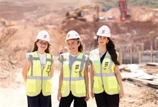 Büyükşehir ve üniversiteden kadın istihdamı için iş birliği "Mor Baret" ile genç kadınlar sahaya çıkıyor