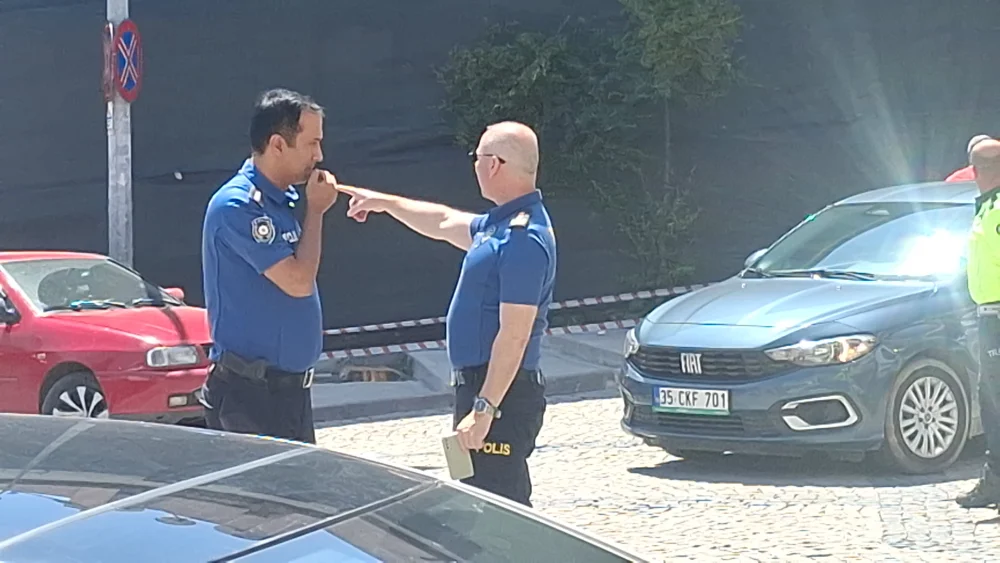 EMNİYET MÜDÜRÜ UMUT AYTEKİN, ÇARŞIDA TRAFİK DENETİMİNDE BULUNDU.